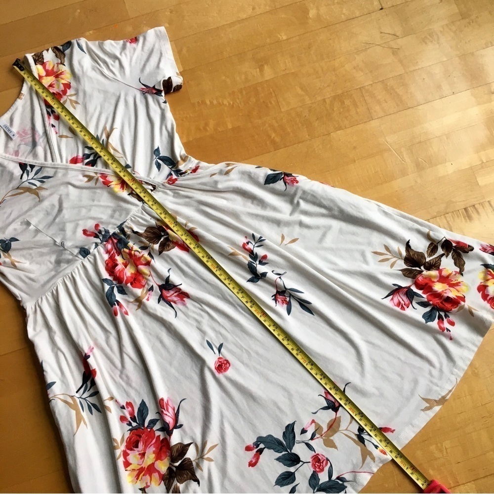 CATHY Floral Surplice Top Wrap Dress with Pockets, Ivory, Cream, Orange, Size M - Picture 15 of 17